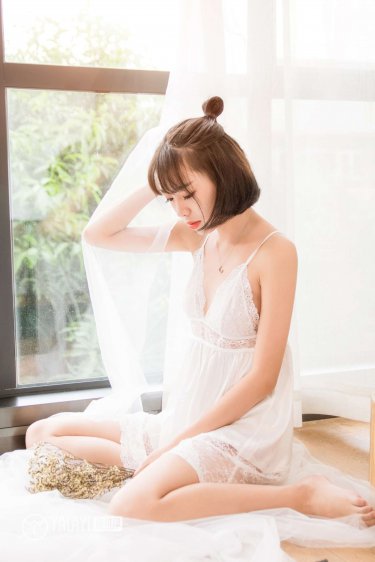 彩虹心石
